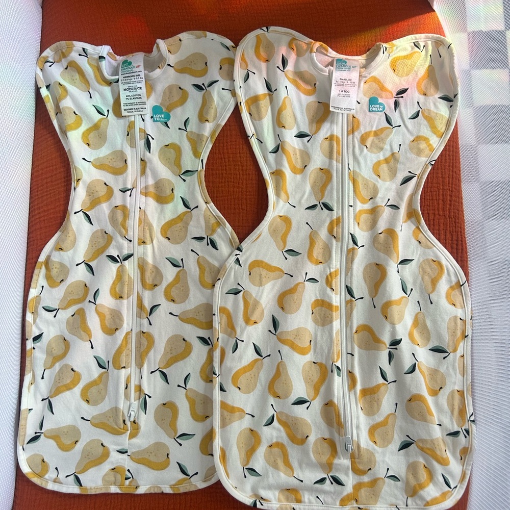Two Love to Dream Swaddle Up with Pear Design